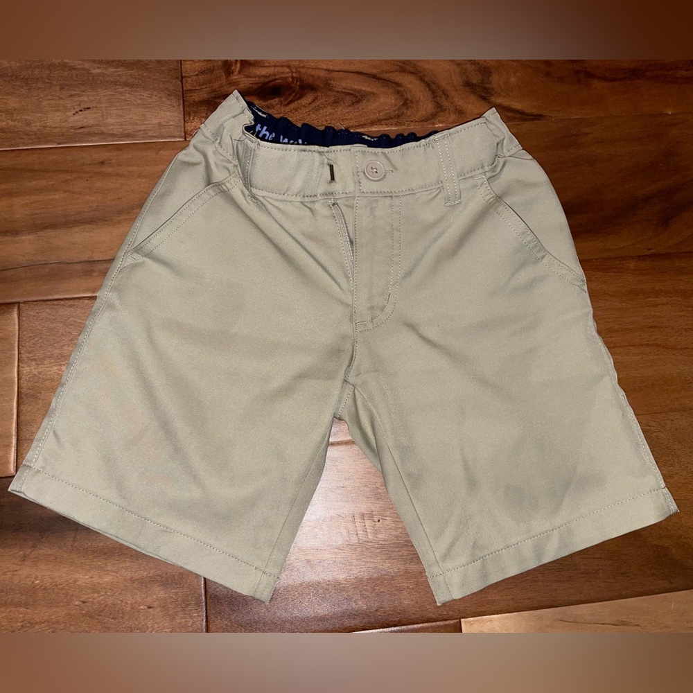 2 Pairs Boys’ Flat Front Stretch Performance Shorts-khaki
Size 6 - Picture 5 of 11